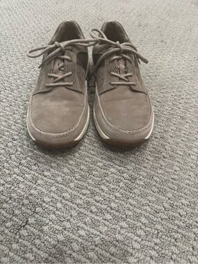 Clarks Men’s Cayuga Nubuck Lace-up Shoes